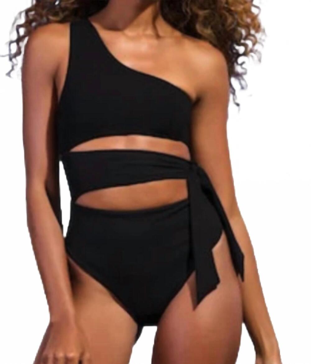 NEW MAAJI women's midnight stunning one piece in black